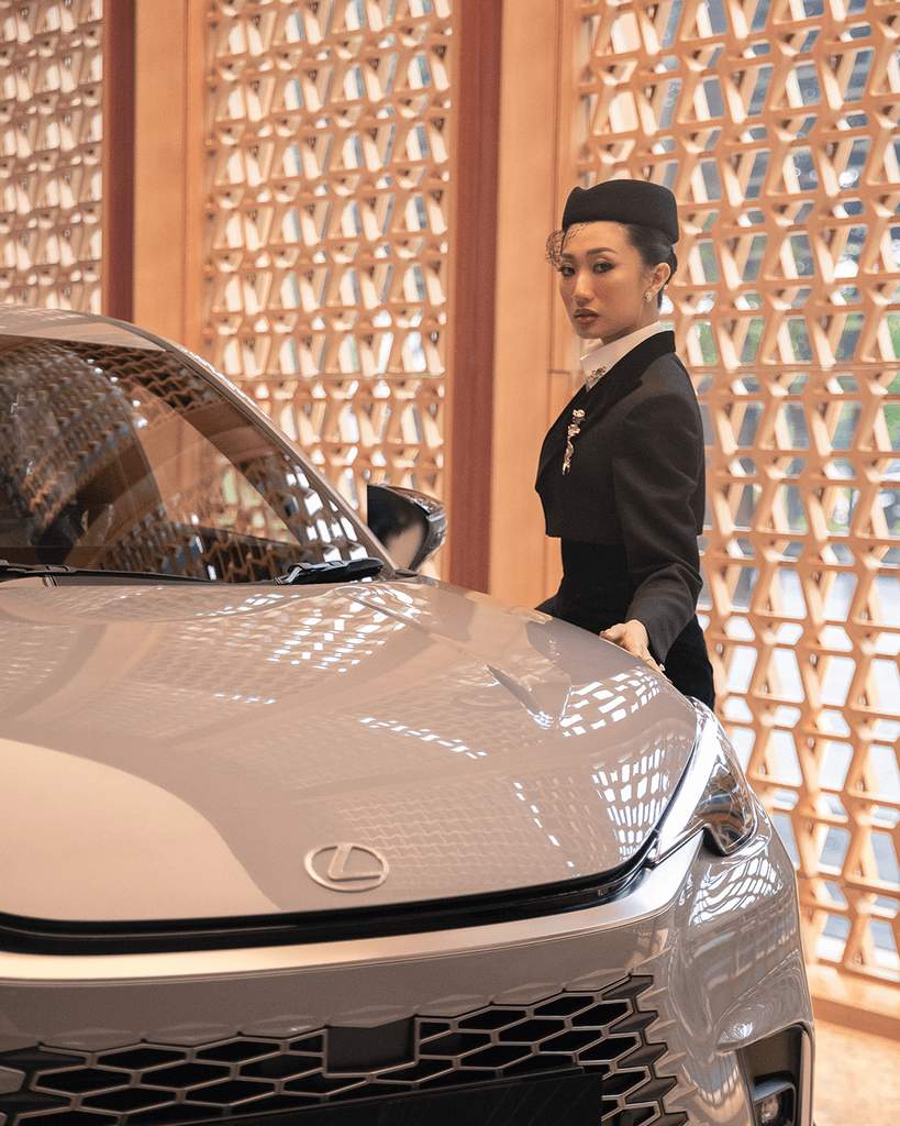 Lexus gallery image 3